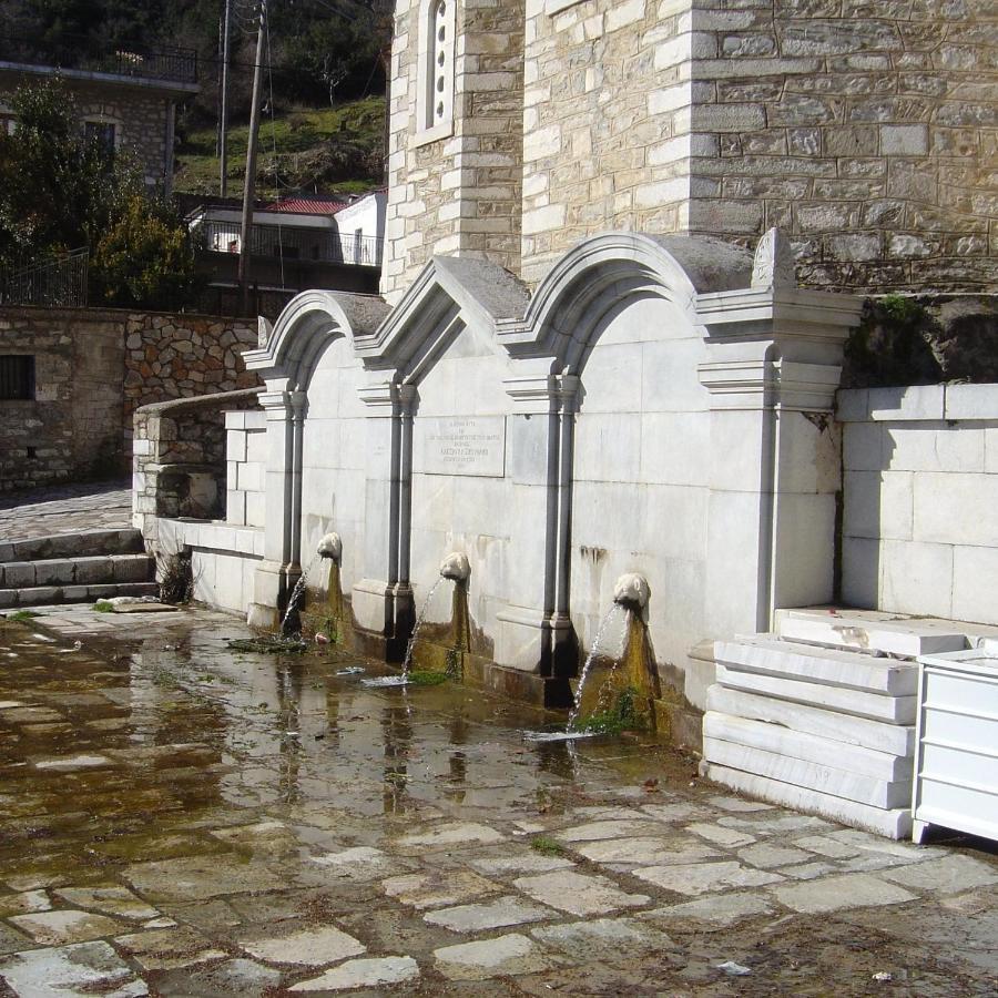 Ξενωνασ Σελινουντα Hotell Kosmás Eksteriør bilde